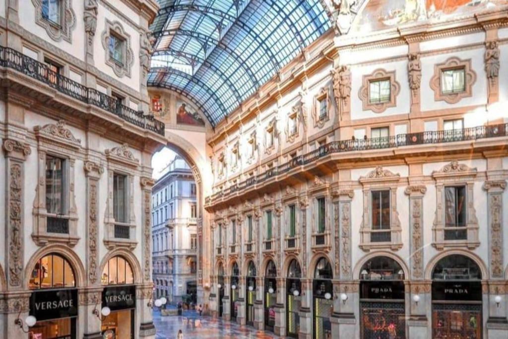Ad Un Passo Dal Duomo Elegante Appartamento Wifi Milan Extérieur photo