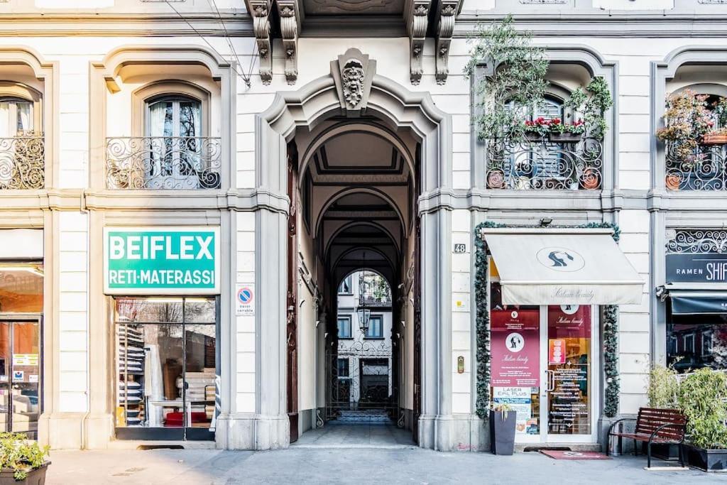 Ad Un Passo Dal Duomo Elegante Appartamento Wifi Milan Extérieur photo